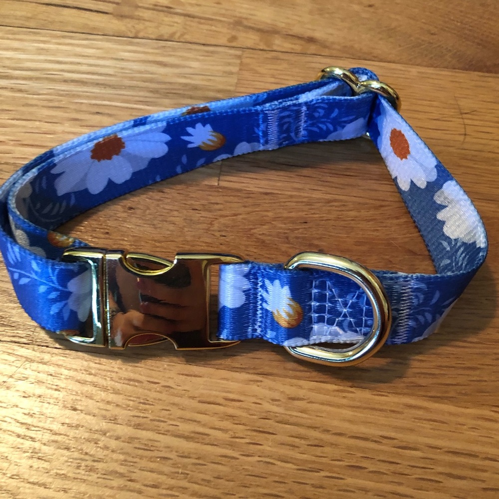 NWOT Floral Dog collar
